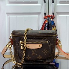 루이비통 LOUIS VUITTON 2024 SS 모노그램 미니 범백 브라운 M82335 미러급