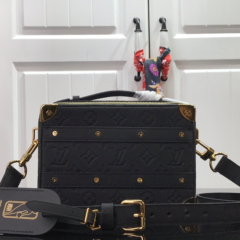 루이비통 LOUIS VUITTON 2024 SS 앙프렝뜨 NBA 콜라보 핸들 트렁크백 M45785 미러급