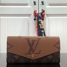 루이비통 LOUIS VUITTON 2024 SS 모노그램 리버스 사라 월릿 M80726 미러급