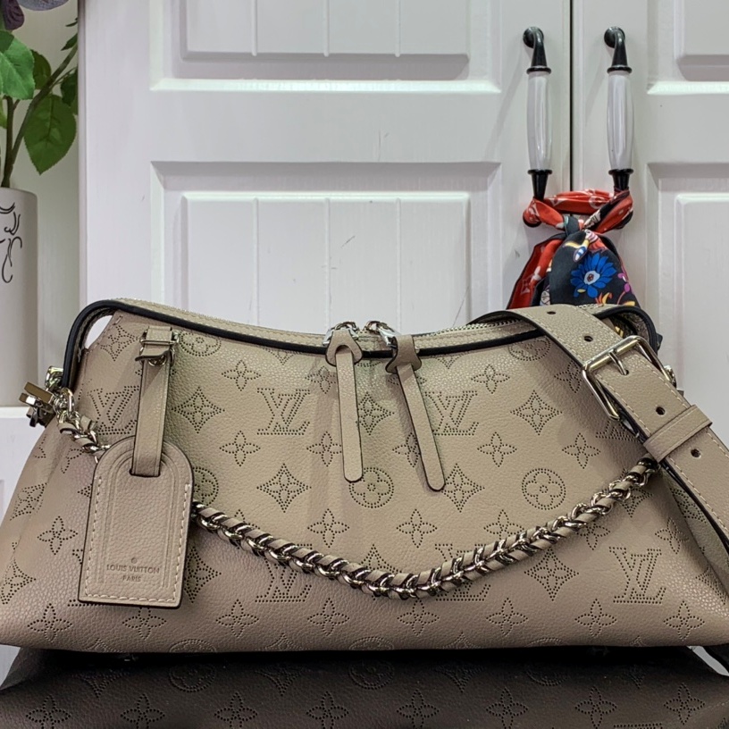 루이비통 LOUIS VUITTON 2024 SS 모노그램 핸드 잇올 카키 숄더백 PM M24255 미러급