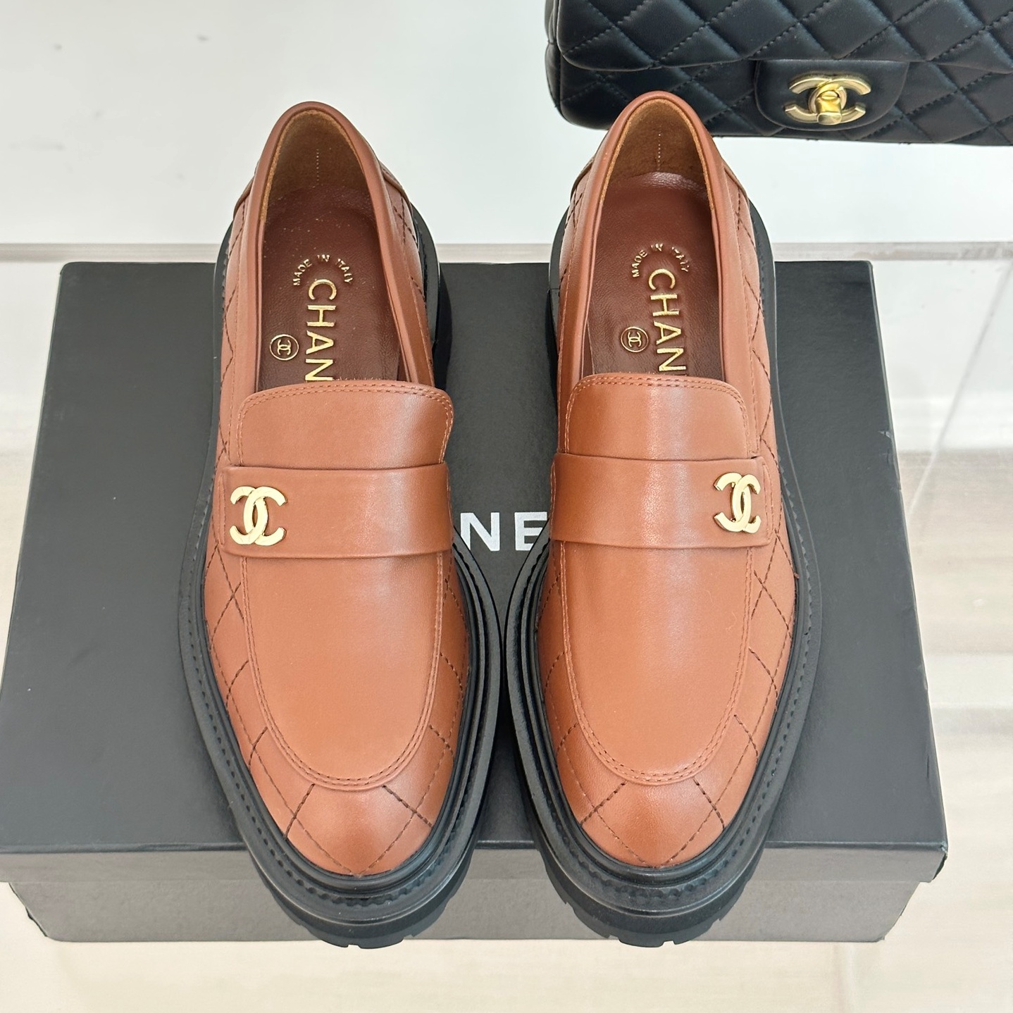 샤넬 CHANEL 2024 SS 퀄팅 투톤 CC로고 카멜 여성 슈즈 커스텀급