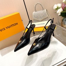 루이비통 LOUIS VUITTON 2024 SS 캐릭터 로고 블랙 여성 구두 커스텀급