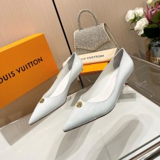 루이비통 LOUIS VUITTON 2024 SS 캐릭터 로고 화이트 여성 구두 커스텀급