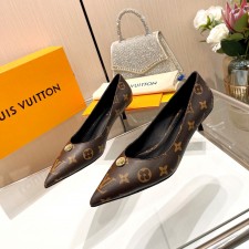 루이비통 LOUIS VUITTON 2024 SS 캐릭터 로고 모노그램 여성 구두 커스텀급