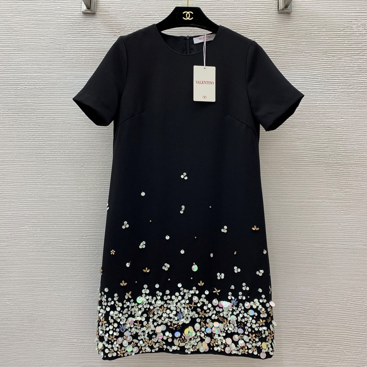 발렌티노 VALENTINO 2024 SS 캐릭터 라운드넥 반팔 여성 원피스 커스텀급