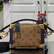 루이비통 LOUIS VUITTON 2024 SS 모노그램 사이드 트렁크 PM M46815 미러급