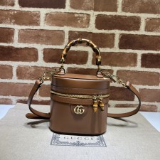 구찌 GUCCI 2024 SS 미니 뱀부 숄더 크로스백 카멜 760200 커스텀급