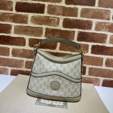 구찌 GUCCI 2024 SS 인터로킹 GG 라지 호보백 베이지 696011 커스텀급