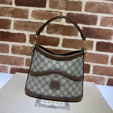 구찌 GUCCI 2024 SS 인터로킹 GG 라지 호보백 브라운 696011 커스텀급