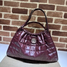 구찌 GUCCI 2024 SS 퀄팅 데코 미듐 토트백 버건디 746210 커스텀급