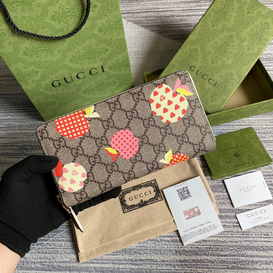 구찌 GUCCI 2024 SS GG 슈프림 애플 하트 장지갑 663924 커스텀급