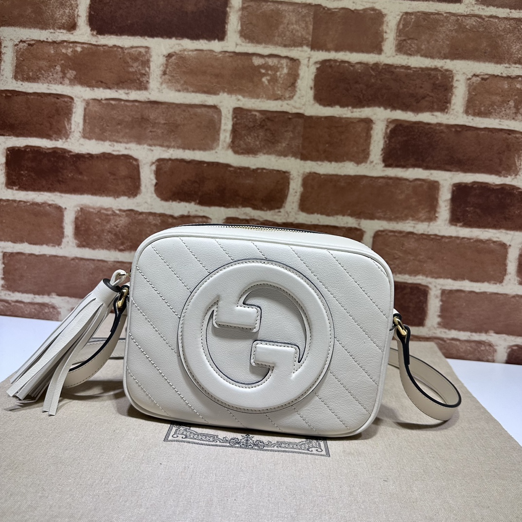 구찌 GUCCI 2024 SS 스몰 블론디 숄더백 화이트 742360 커스텀급