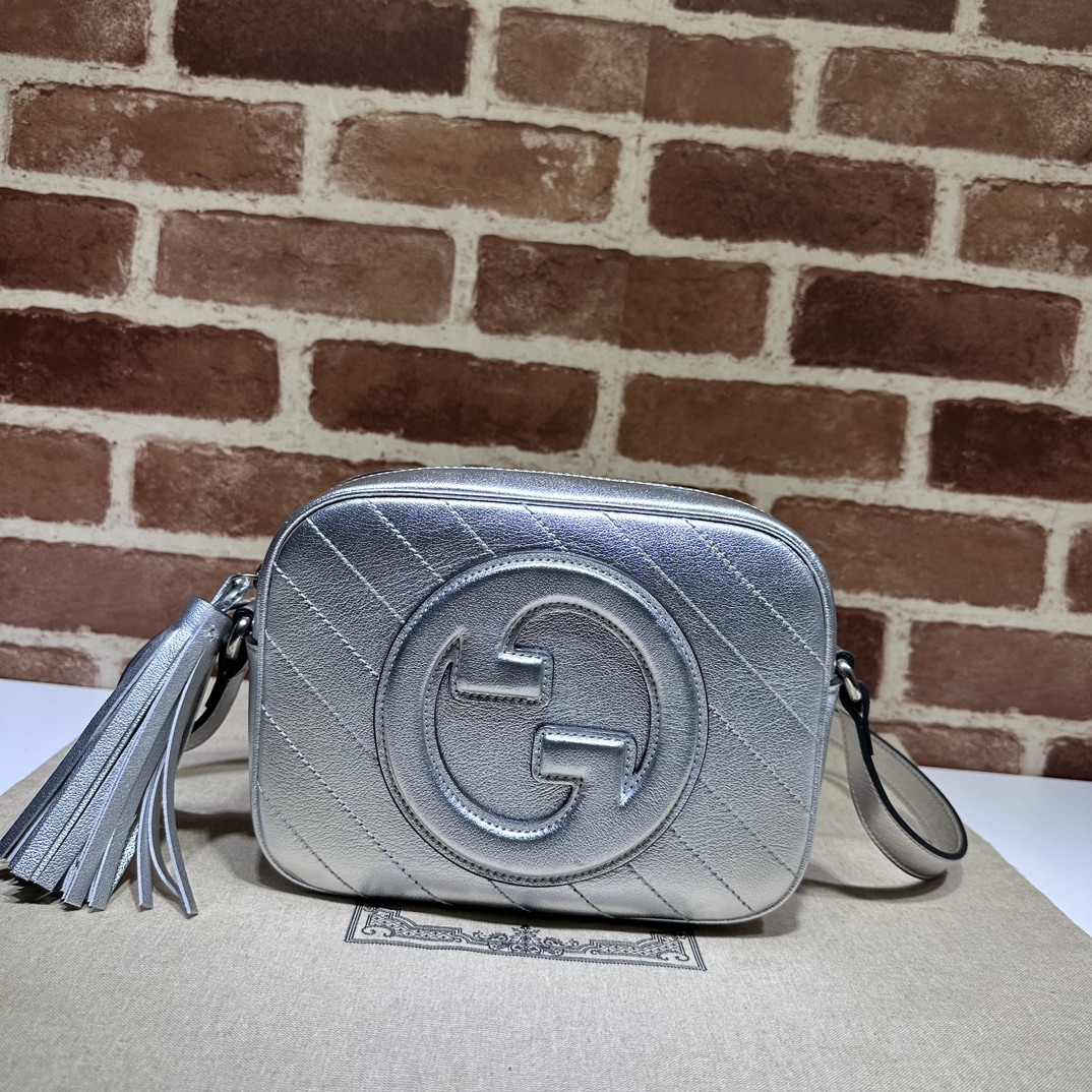 구찌 GUCCI 2024 SS 스몰 블론디 숄더백 실버 742360 커스텀급