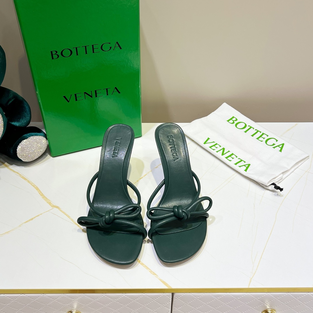 보테가 베네타 BOTTEGA VENETA 2024 SS 끈리본 딥그린 여성 슬리퍼 샌들 커스텀급