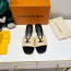 루이비통 LOUIS VUITTON 2024 SS 캐릭터 로고 꼬임 블랙 베이지 여성 슬리퍼 샌들 커스텀급