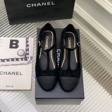 샤넬 CHANEL 2024 SS 캐릭터 로고 스웨이드 블랙 여성 로우힐 구두 커스텀급