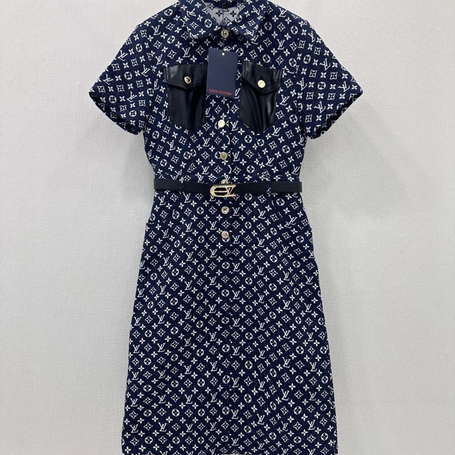 루이비통 LOUIS VUITTON 2024 SS 캐릭터 로고 벨트장식 포켓 여성 원피스 커스텀급