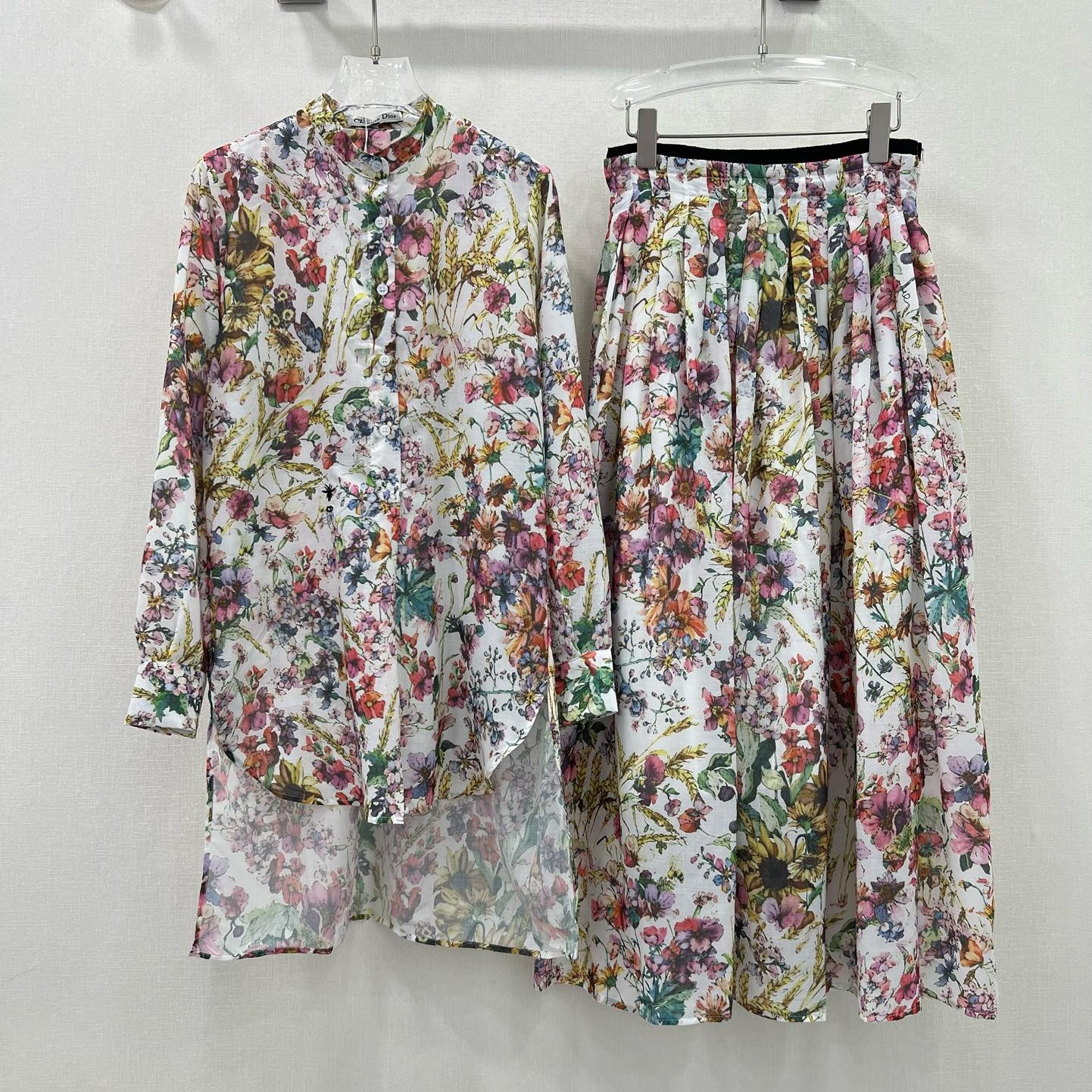 디올 DIOR 2024 SS 캐릭터 로고 플라워 긴팔 셔츠 치마 레드 여성 세트 커스텀급