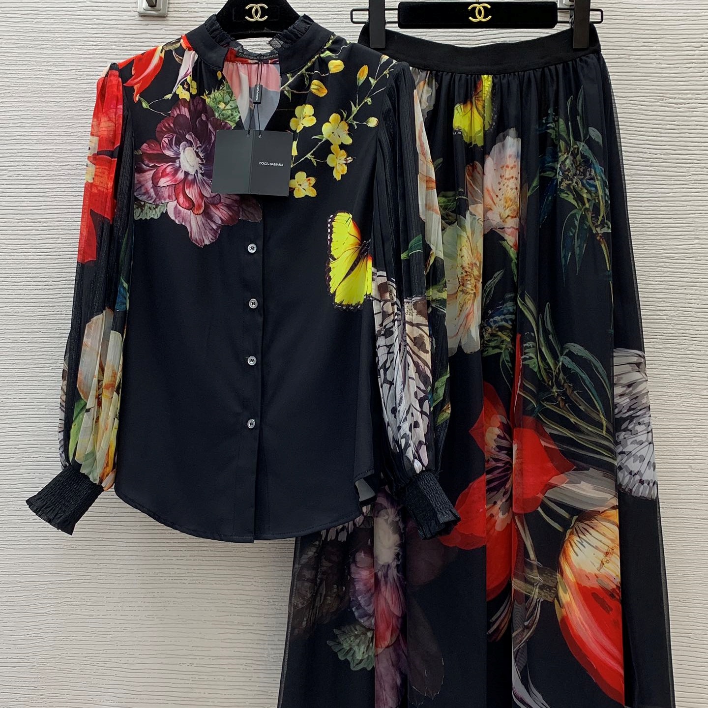 디앤지 D&G 2024 SS 캐릭터 로고 플라워 프릴 셔츠 치마 여성 세트 커스텀급