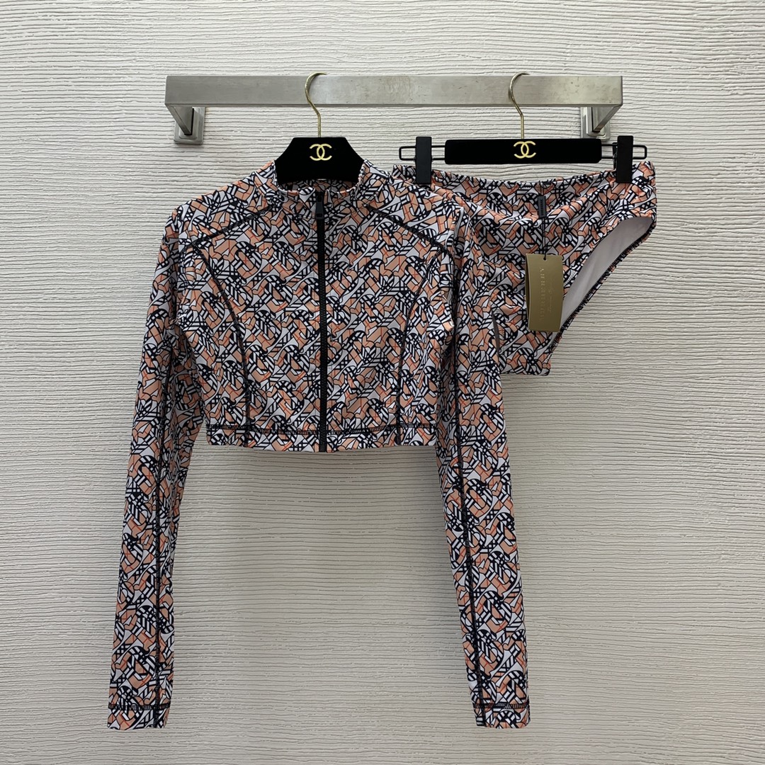 버버리 BERBERRY 2024 SS 캐릭터 로고 블랙라인 수영복 여성 세트 커스텀급