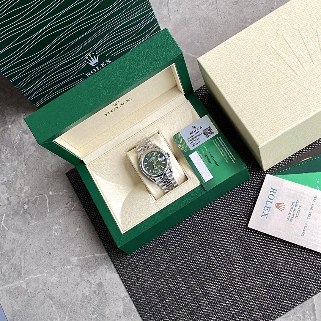 로렉스 ROLEX 2024 SS 데이저스트 스틸 그린풀잎판 날자형 오토메틱 3235 남성 시계