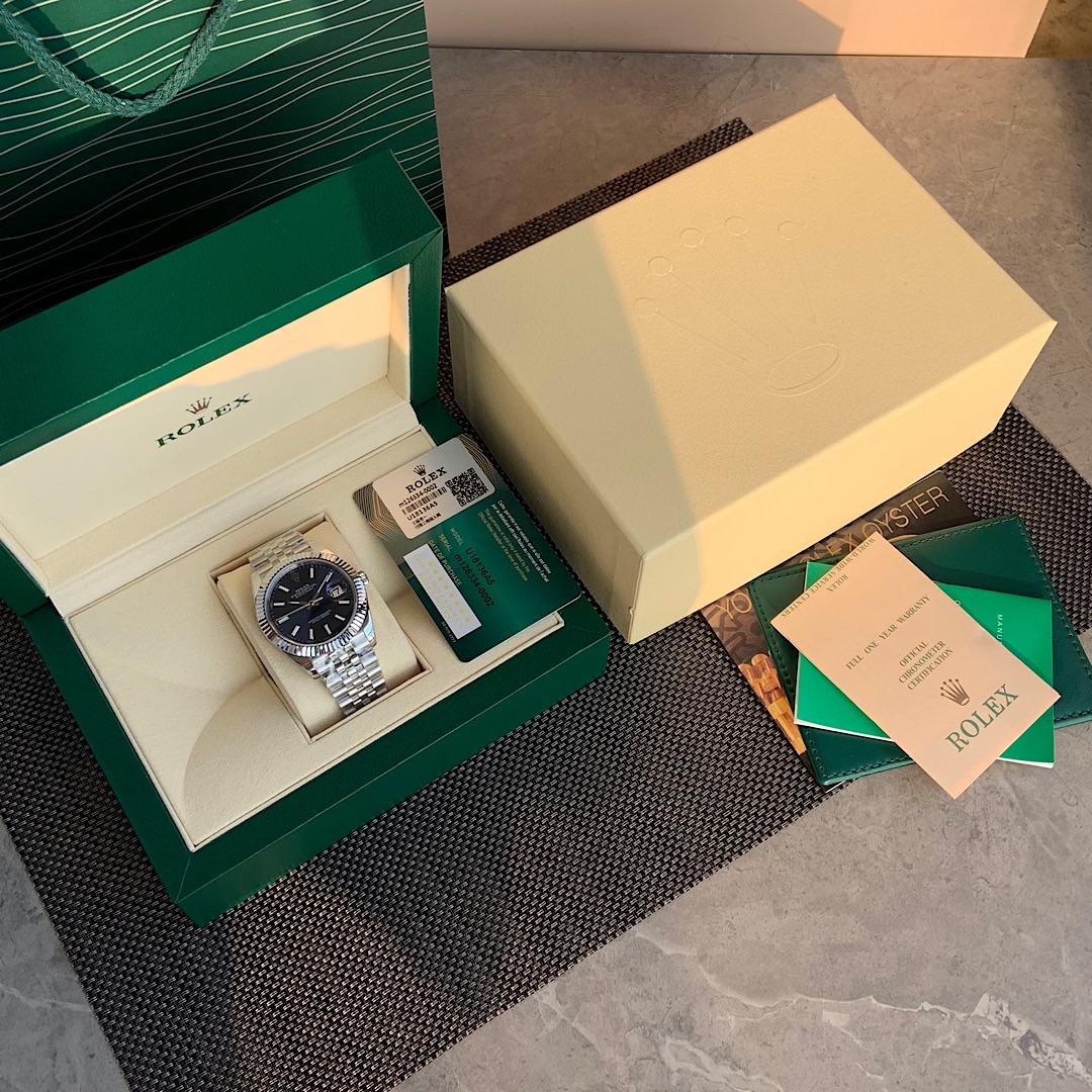 로렉스 ROLEX 2024 SS 데이저스트 스틸 네이비판 날자형 오토메틱 3235 남성 시계