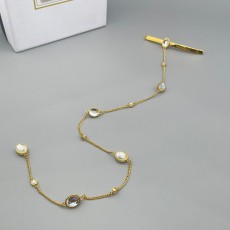 MIUMIU 2024 SS 미우미우 다이아 골드 캐릭터 럭셔리 패션 여성 머리핀 커스텀급