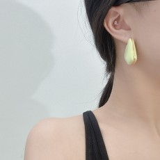 BOTTEGA VENETA 2024 SS 보테가 베네타 연두그린 골드 캐릭터 럭셔리 패션 여성 귀걸이 커스텀급