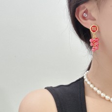 DIOR 2024 SS 디올 블랙 골드 태양 캐릭터 럭셔리 패션 여성 귀걸이 커스텀급