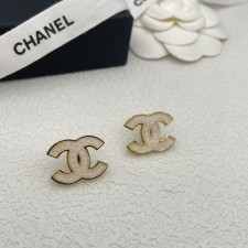 CHANEL 2024 SS 샤넬 쉘 골드라인 럭셔리 패션 여성 귀걸이 커스텀급