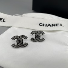 CHANEL 2024 SS 샤넬 다이아 블랙실버라인 럭셔리 패션 여성 귀걸이 커스텀급
