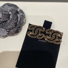 CHANEL 2024 SS 샤넬 블랙라인 CC로고 럭셔리 패션 여성 귀걸이 커스텀급