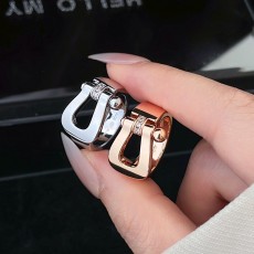 FENDI 2024 SS 펜디 캐릭터 로고 럭셔리 패션 여성 반지 커스텀급