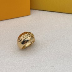 FENDI 2024 SS 펜디 캐릭터 로고 골드 럭셔리 패션 여성 반지 커스텀급