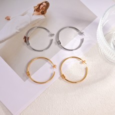 CELINE 2024 SS 셀린느 캐릭터 로고 럭셔리 패션 여성 링 귀걸이 커스텀급