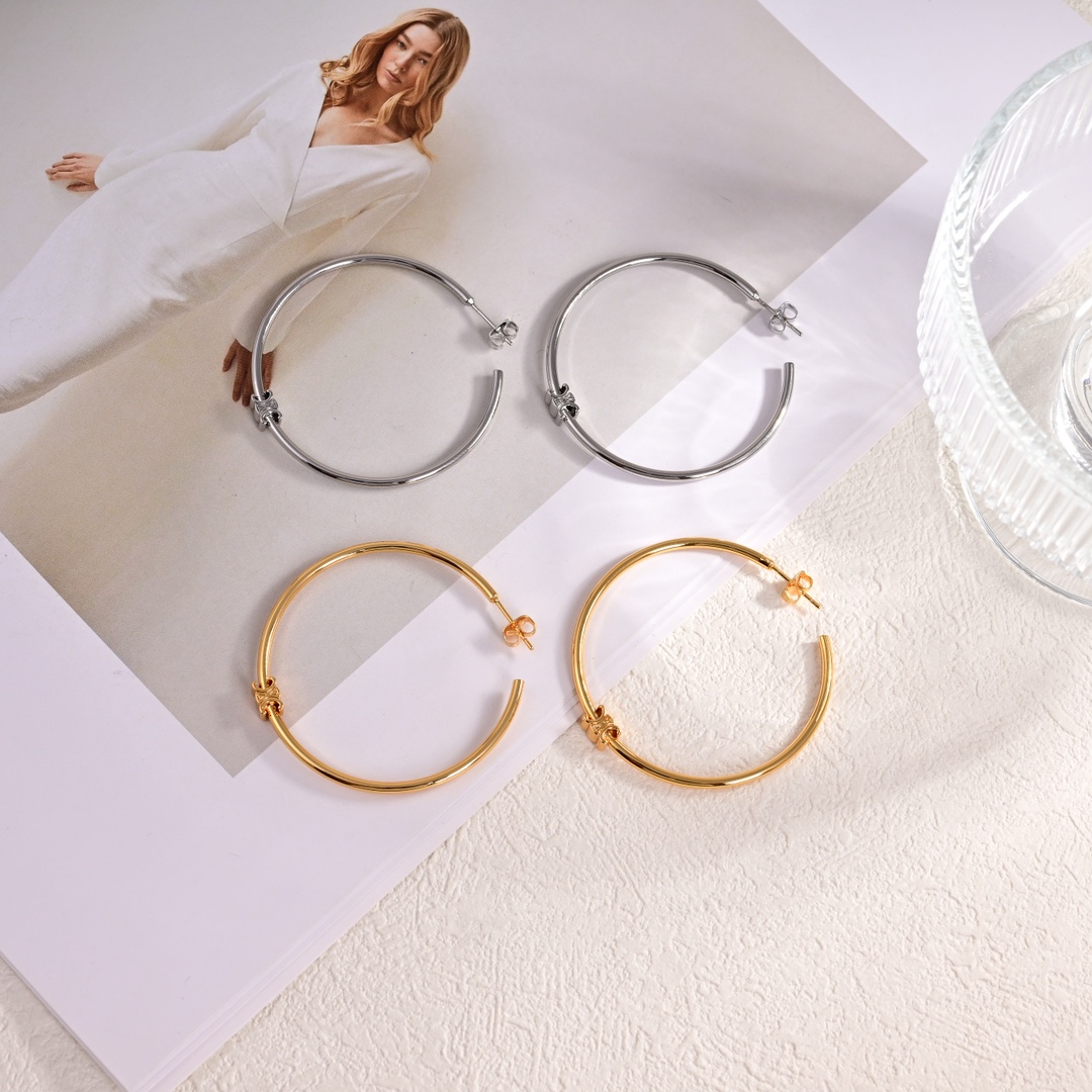 CELINE 2024 SS 셀린느 캐릭터 로고 럭셔리 패션 여성 링 귀걸이 커스텀급