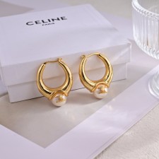 CÉLINE 2024 SS 셀린느 캐릭터 로고 진주 럭셔리 패션 여성 귀걸이 커스텀급