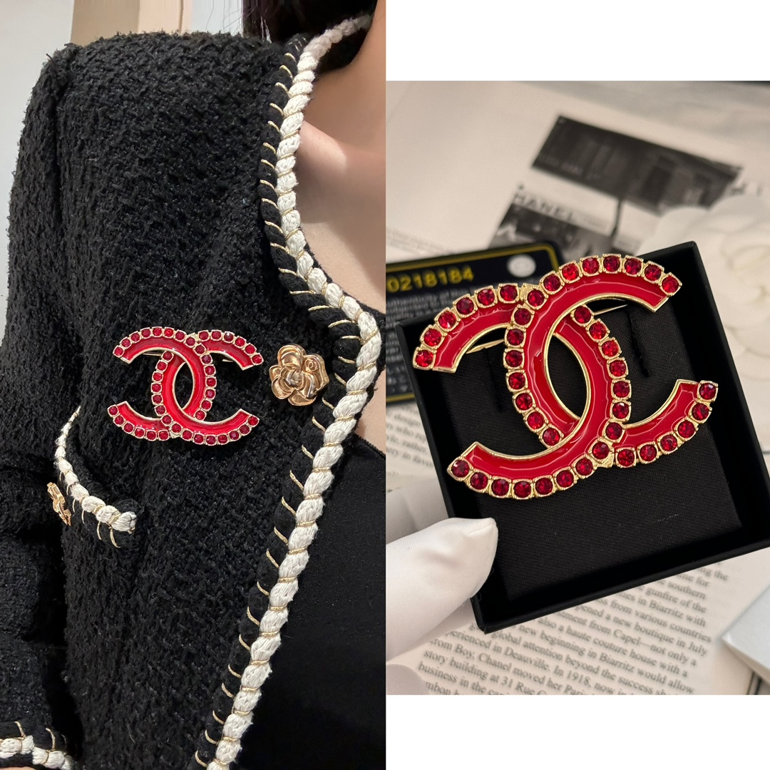 CHANEL 2024 SS 샤넬 캐릭터 다이아 CC로고 레드 럭셔리 패션 여성 귀걸이 브로치 커스텀급