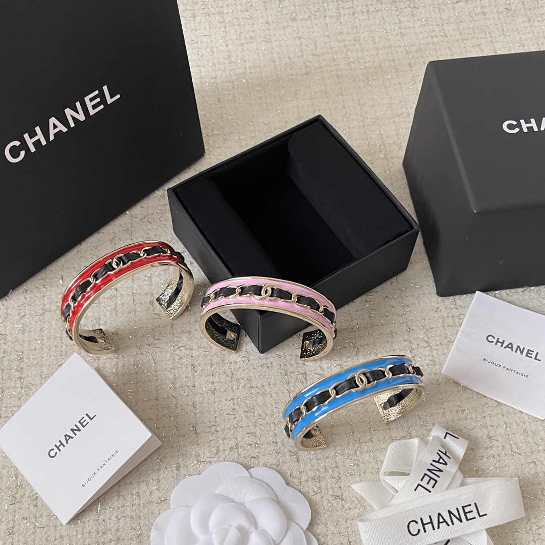 CHANEL 2024 SS 샤넬 체인장식 투톤 럭셔리 패션 여성 팔찌 커스텀급