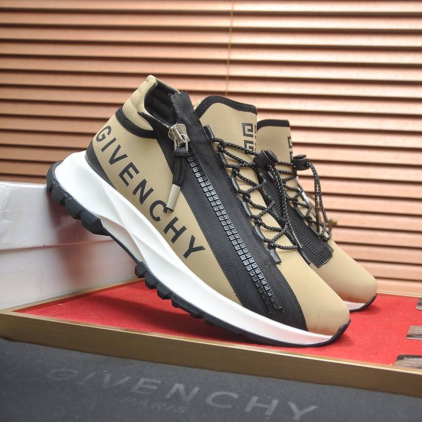 GIVENCHY 2024 SS 지방시 캐릭터 지퍼 로고 베이지 남성 슈즈 커스텀급