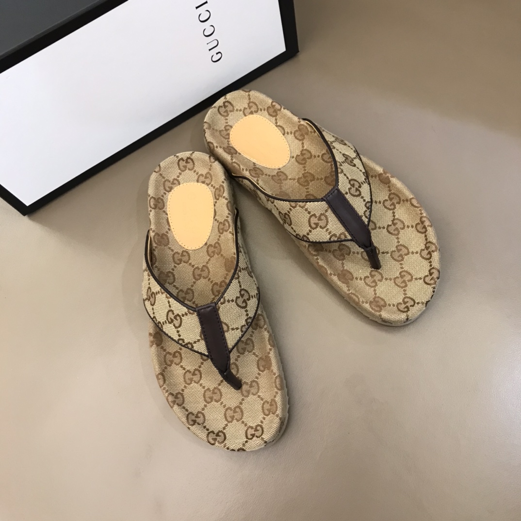 GUCCI 2024 SS 구찌 쟈가드 GG로고 베이지 남성 쪼리 커스텀급