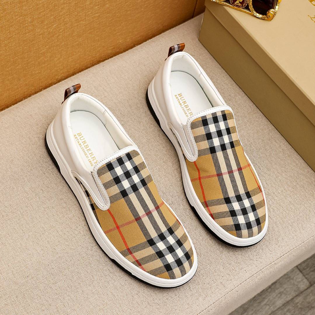 BURBERRY 2024 SS 버버리 체크 베이지 화이트텝 남성 슬립온 커스텀급