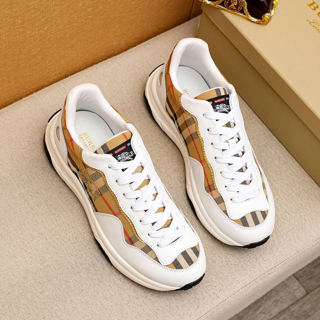 BURBERRY 2024 SS 버버리 체크 자수로고 베이지 화이트텝 남성 스니커즈 커스텀급