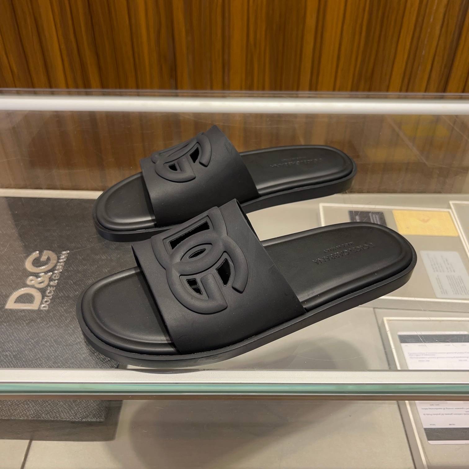 D&G 2024 SS 돌체앤가바나 캐릭터 로고 블랙 남성 슬리퍼 커스텀급