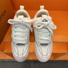 LOUIS VUITTON 2024 SS 루이비통 모노그램 캐릭터 화이트 블랙라인 남성 스니커즈 커스텀급