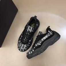 VALENTINO 2024 SS 발렌티노 블랙스웨이드 화이트로고 남성 스니커즈 커스텀급