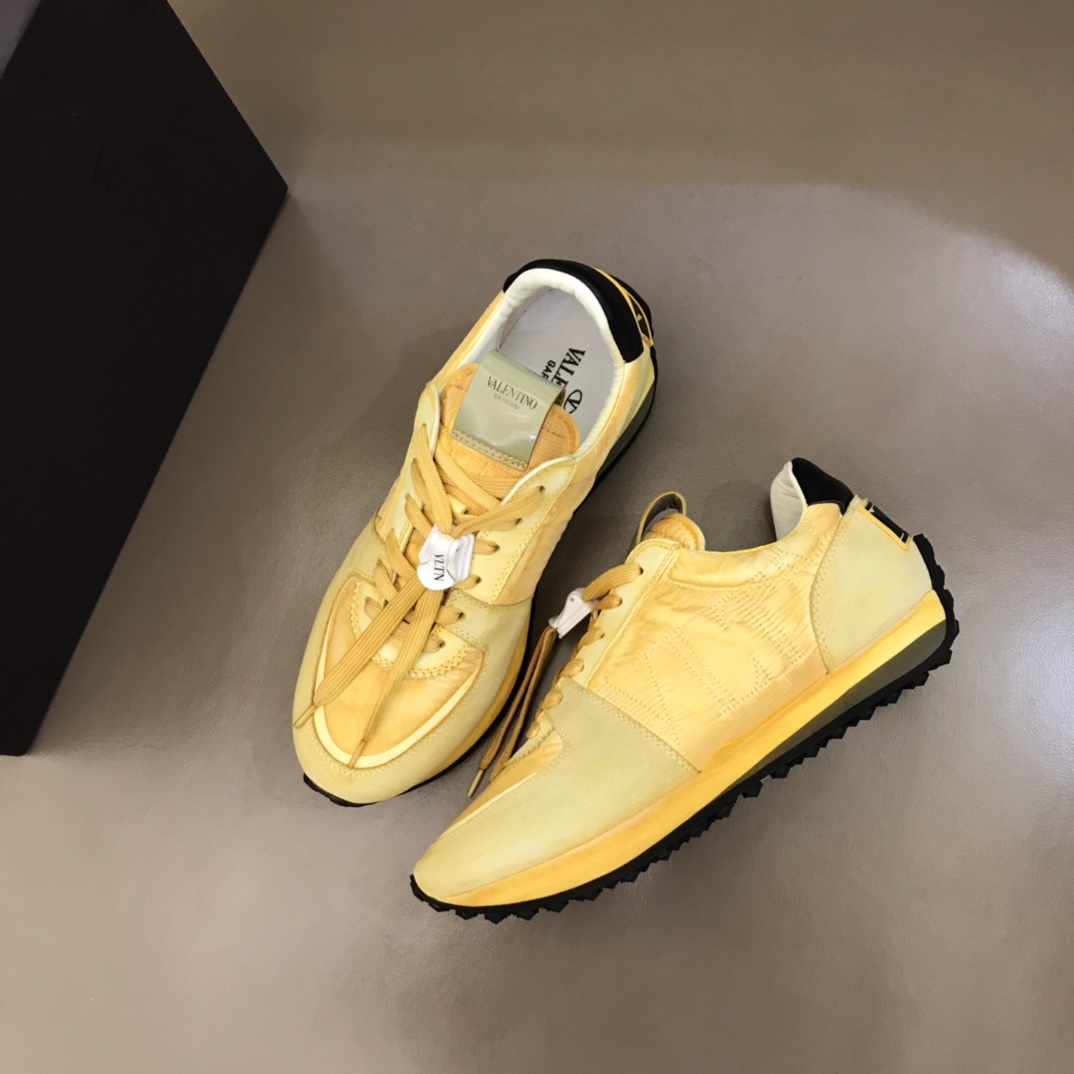 VALENTINO 2024 SS 발렌티노 옐로우 스웨이드 투톤 로고 남성 스니커즈 커스텀급