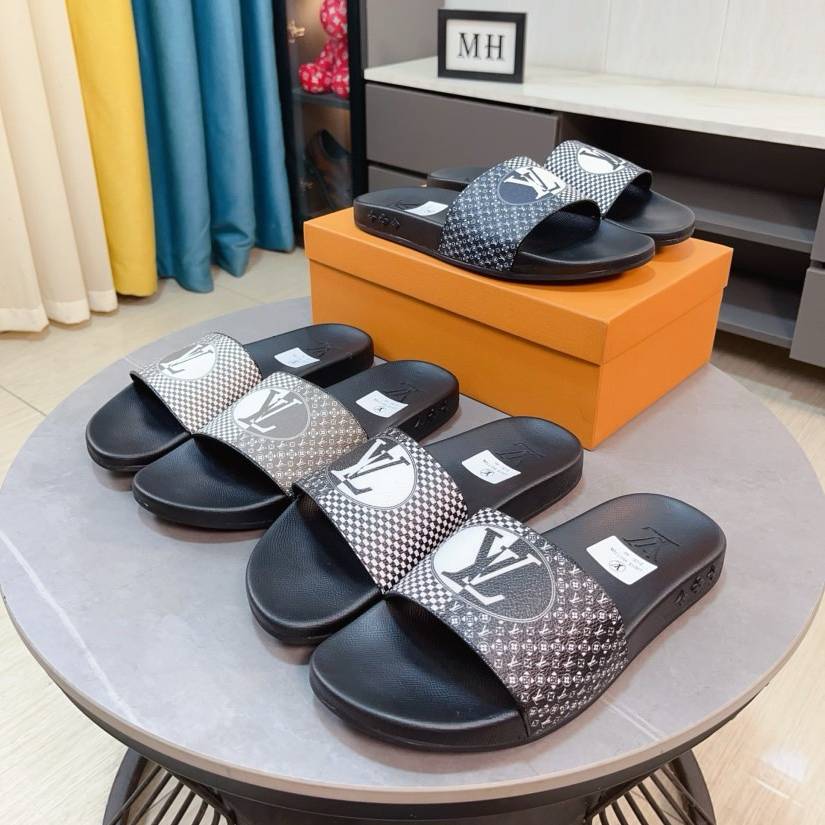 LOUIS VUITTON 2024 SS 루이비통 캐릭터 투톤 로고 남성 슬리퍼 커스텀급