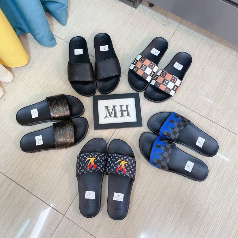 LOUIS VUITTON 2024 SS 루이비통 캐릭터 로고 패치 남성 슬리퍼 커스텀급