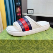GUCCI 2024 SS 구찌 캐릭터 삼선 띠로고 남성 슬리퍼 커스텀급